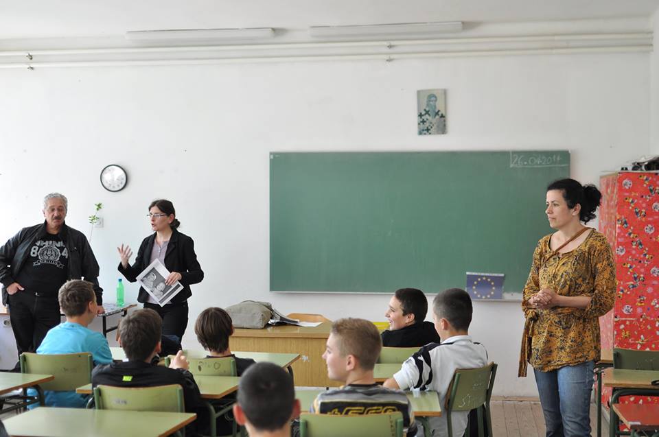 20130711 HHRR Yes Equality Bosnia 20130519 scuola 5
